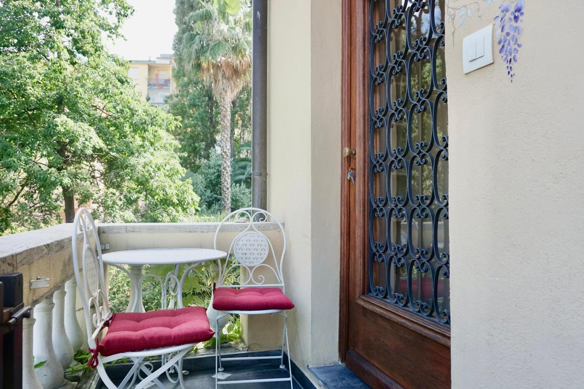 Villa Angelina - Casa Glicine Vallecrosia Buitenkant foto
